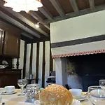 Le Bourrut Hébergement de vacances Luglon