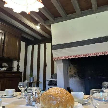 Le Bourrut Hébergement de vacances Luglon